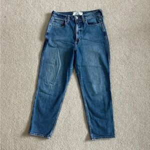 Hollister blue curvy ultra high rise mom jeans in size 30 short